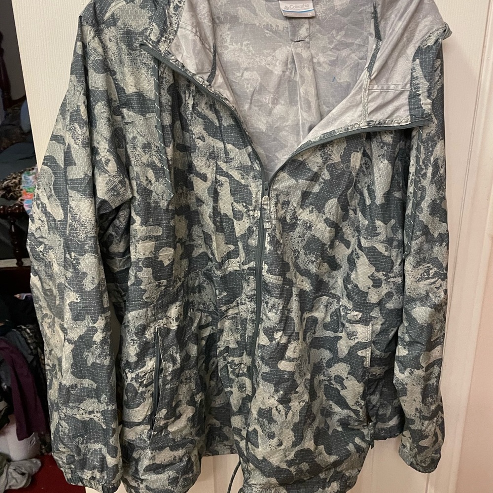 Columbia light weight jacket